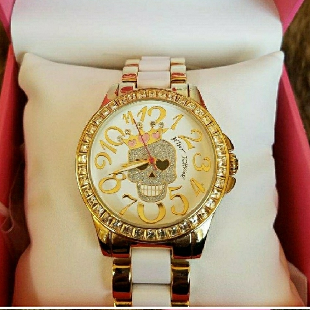 Betsey Johnson skull watch